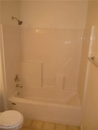 Photo #4: 2440547 Listing 