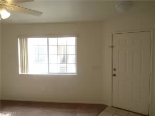 Photo #5: 2440547 Listing 