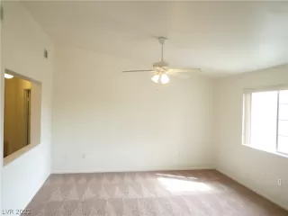 Photo #6: 2440547 Listing 