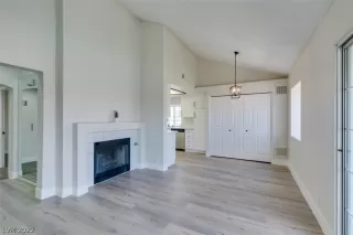 Photo #3: 2440550 Listing 