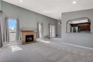 Photo #4: 2440610 Listing 