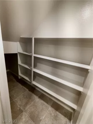 Photo #5: 2440662 Listing 