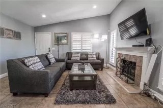 Photo #2: 2440681 Listing 