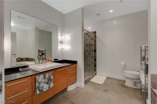 Photo #3: 2440684 Listing 