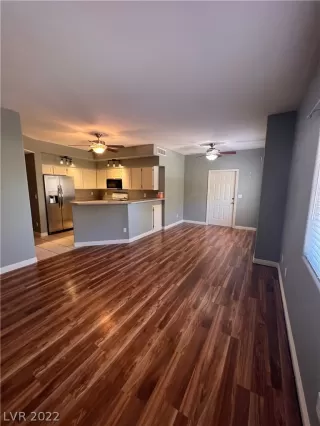 Photo #1: 2440697 Listing 