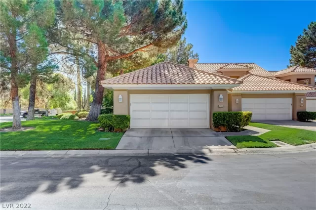 MLS: 2440709 Condo For Sale