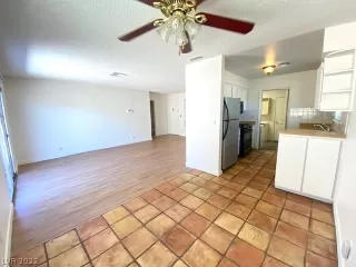 Photo #2: 2440732 Listing 
