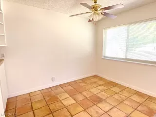 Photo #3: 2440732 Listing 
