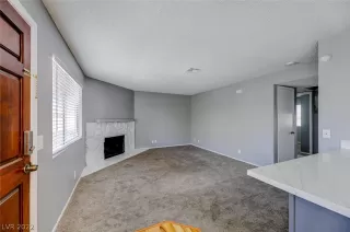 Photo #6: 2440744 Listing