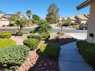 Photo #2: 2440749 Listing 