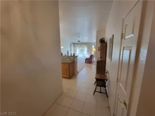 Photo #5: 2440749 Listing 