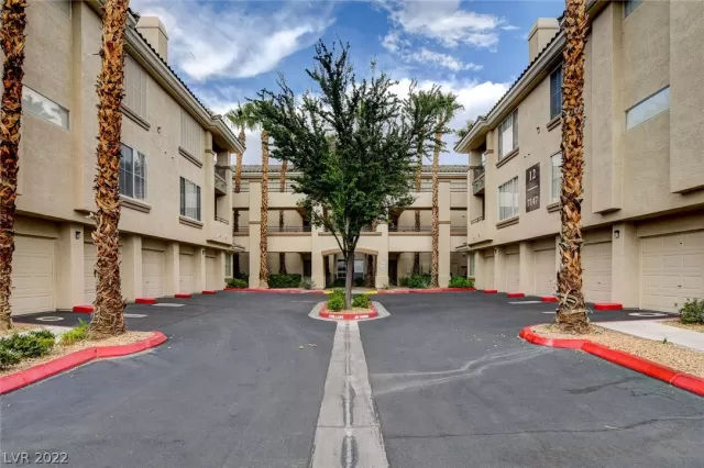 MLS: 2440792 Condo For Sale