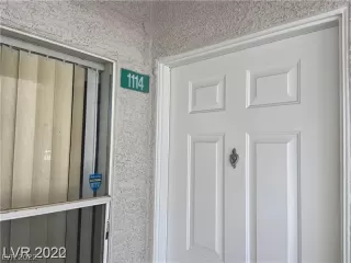 Photo #2: 2440794 Listing 