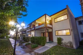 Photo #1: 2440857 Listing