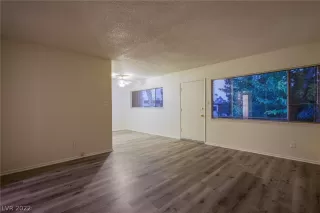 Photo #3: 2440857 Listing