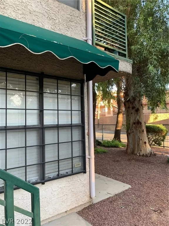 MLS: 2440876 Condo For Sale