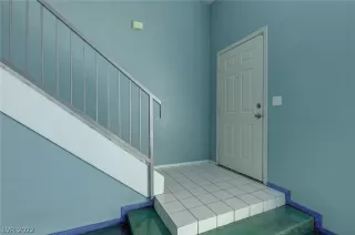 Photo #4: 2440880 Listing 