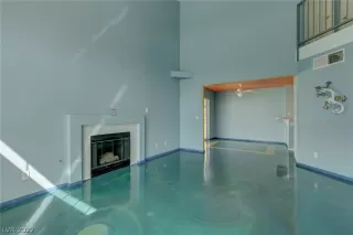 Photo #5: 2440880 Listing 