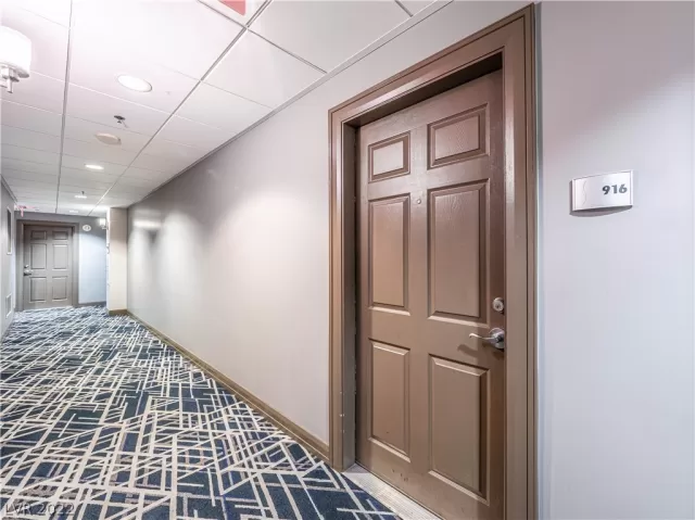 MLS: 2440904 Condo For Sale