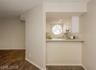 Photo #2: 2440915 Listing 