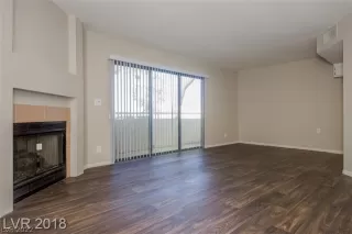 Photo #4: 2440915 Listing 