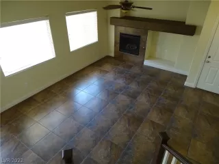 Photo #3: 2440978 Listing 