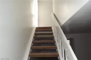 Photo #6: 2441011 Listing 