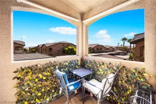 Photo #4: 2441027 Listing