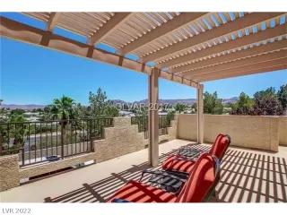 Photo #1: 2441032 Listing 