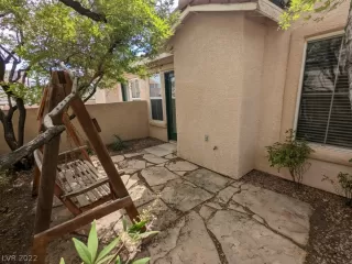 Photo #1: 2441059 Listing 