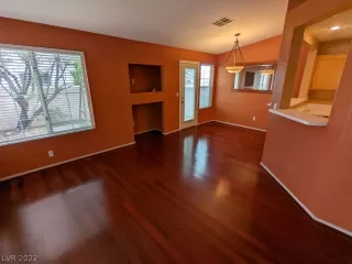 Photo #4: 2441059 Listing 