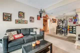 Photo #5: 2441089 Listing