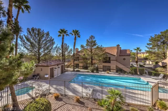 MLS: 2441212 Condo For Sale