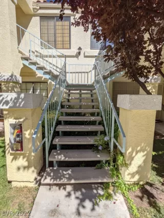 Photo #1: 2441237 Listing