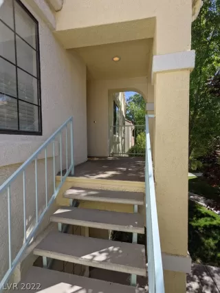 Photo #2: 2441237 Listing
