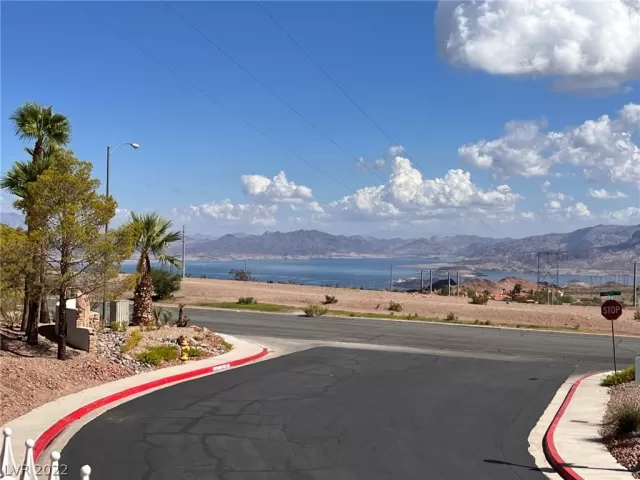 MLS: 2441245 Condo For Sale