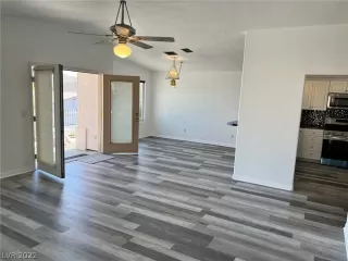 Photo #2: 2441245 Listing 