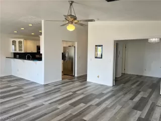 Photo #3: 2441245 Listing 