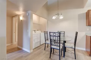 Photo #4: 2441255 Listing