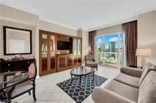 Photo #1: 2441292 Listing 