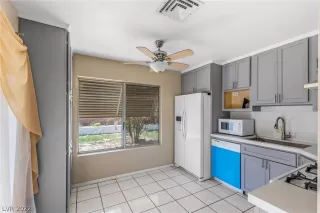 Photo #1: 2441314 Listing 