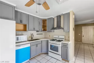 Photo #2: 2441314 Listing 