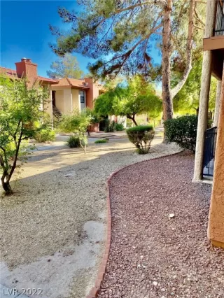 Photo #1: 2441394 Listing 