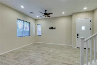 Photo #5: 2441402 Listing 