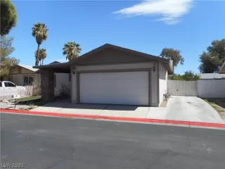 Photo #1: 2441430 Listing 