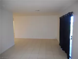 Photo #4: 2441430 Listing 