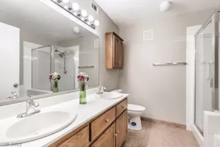 Photo #6: 2441433 Listing 