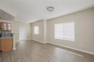 Photo #1: 2441489 Listing 