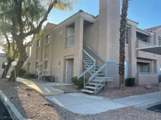 Photo #4: 2441491 Listing 