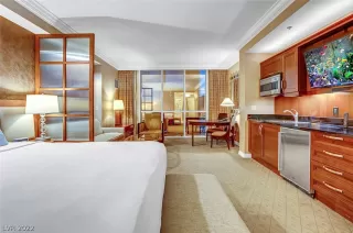 Photo #6: 2441527 Listing